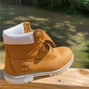 Discontinued Timberland Boots Wheat AUTHENTIC* OFF-WHITE x TIMBERLAND TB0A1Q8L BOOTS WHEAT  main image 3
